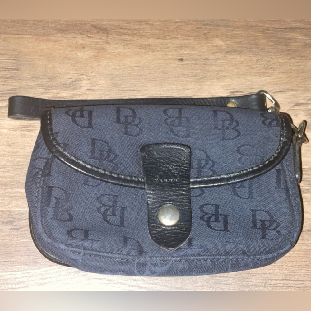 Dooney & Bourke Wristlet